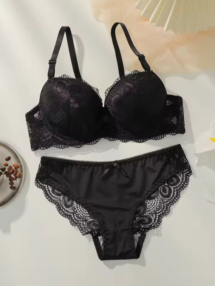 Comfy Lift Lace Bra Set
